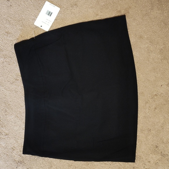 Zac & Rachel Petite Skort - Picture 1 of 5